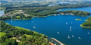 Наймальовничіші озера Польщі: де розташовані й чим приваблюють (фото)