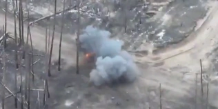 «Welcome to Ukraine, s*ka»: волиняки спалили «мотолигу» товстим дроном від Стерненка (відео)