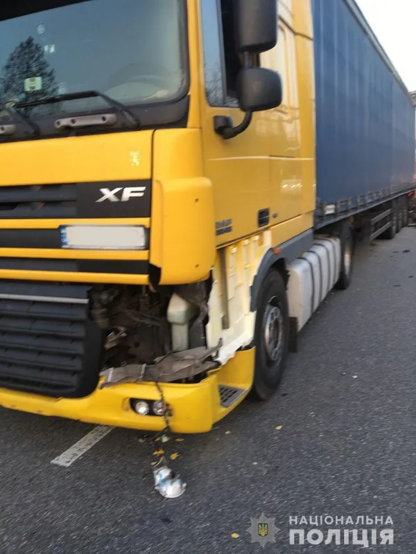 У подвійній аварії на Житомирщині загинув поліцейський з Волині (фото)