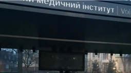 У Луцьку на зупинці «Медичний коледж» не працює інформаційне табло (фото)