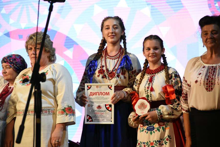 У Луцьку відзначили переможців пісенного конкурсу «З родинного джерела – 2021»