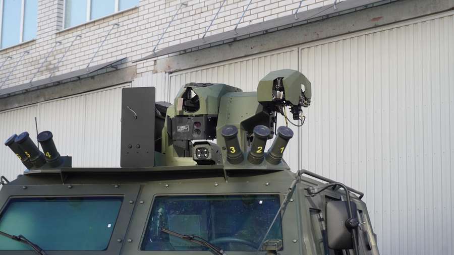 В Україні представили бронемашину БМП-1М з бойовим модулем (фото)