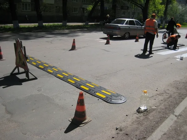 Поблизу шкіл у Луцьку вимагають встановлення «лежачих поліцейських»