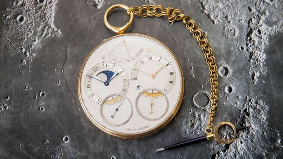 На аукціоні кишеньковий годинник продали за  $ 4,5 мільйона (фото)