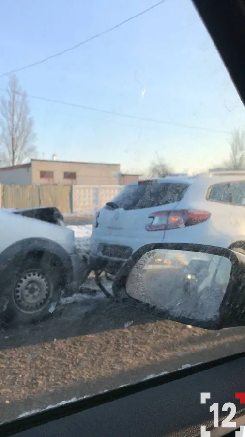 У Луцьку сталася ДТП: Ford «наздогнав» Renault (фото)