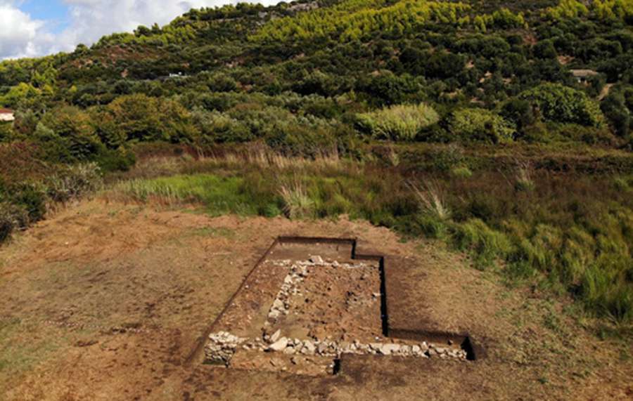 У Греції археологи розкопали легендарний храм Посейдона (фото)