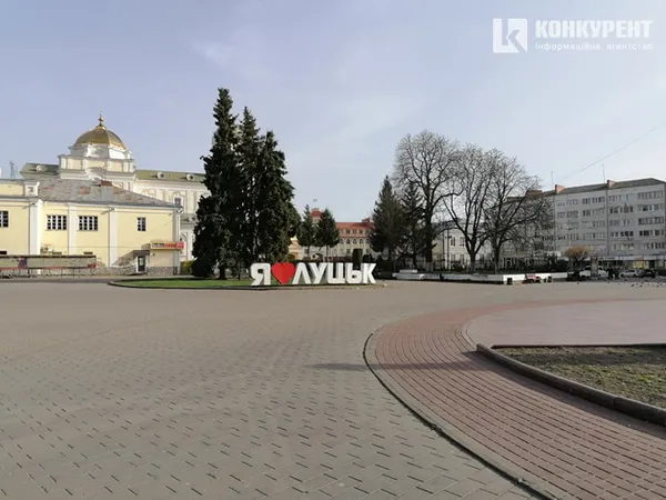 «Карантинний» Луцьк у фото