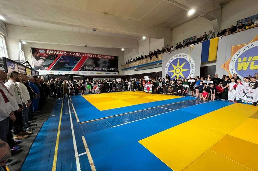 До Луцька приїхали понад три сотні спортсменів на чемпіонат України з козацького двобою (фото)