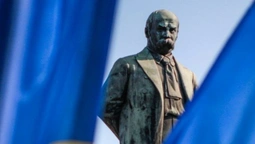 Увіковічнений Кобзар: цікаві факти про пам'ятники Шевченку (фото) 