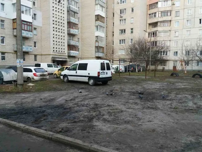Луцькі муніципали «полюють»  на порушників правил паркування (фото)