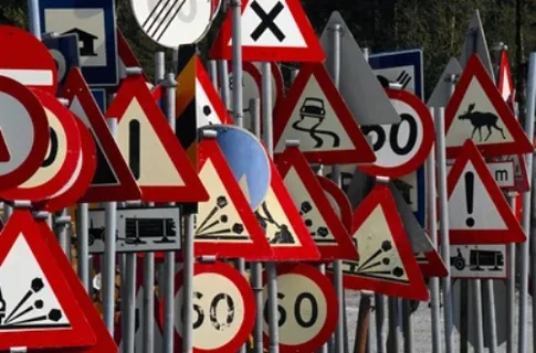 У Луцьку встановлено нові дорожні знаки