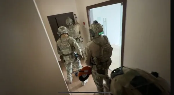 У Луцьку поліція та СБУ проводять масштабні обшуки: що відбувається (фото)