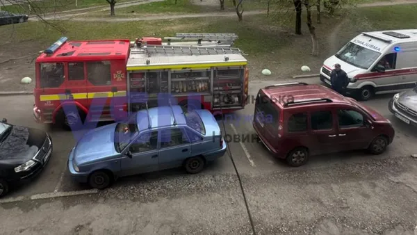 У Луцьку рятувальники загасили балкон у багатоповерхівці: що відомо (фото)