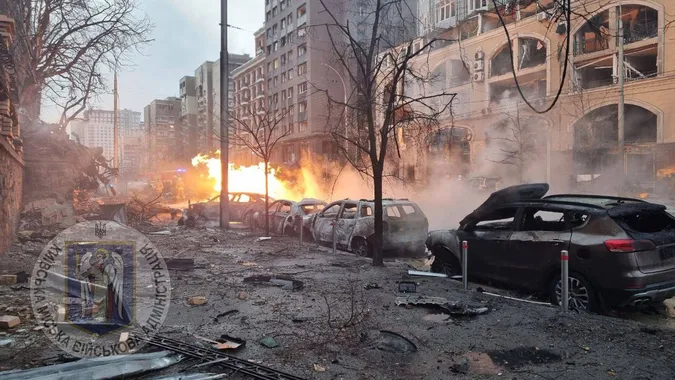 Ворог вдарив по Києву «Кинджалами» та «Іскандерами» (фото)