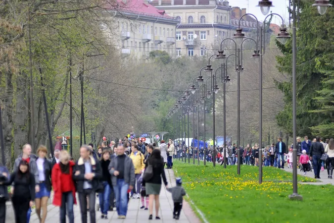 У центральному парку Луцька можуть розмістити перевернутий будинок 