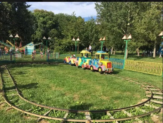 Атракціони з луцького парку продають на OLX