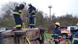 Волинські рятувальники вчилися працювати з новим автомобілем (фото)