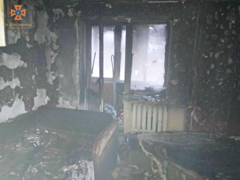 У Ковелі горіла квартира: двох осіб евакуювали (фото)