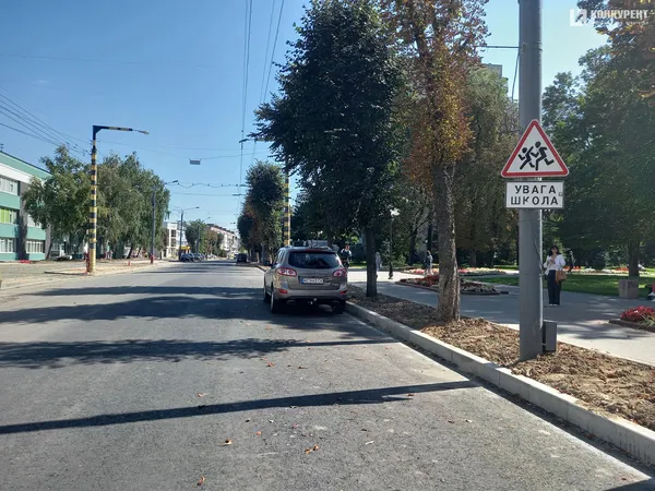Асфальт та трохи хаосу: що коїться на проспекті Волі у Луцьку (фото, відео)