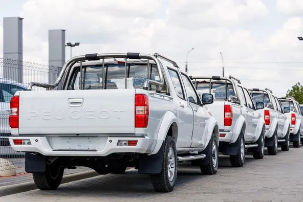 У Луцьку збирають кошти на 100 автомобілів для ЗСУ