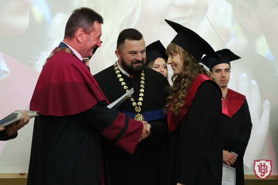 Дипломи магістрів отримали випускники ще шістьох факультетів ВНУ
