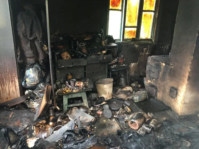 На Волині в пожежі на дачному масиві загинула людина (фото, відео)