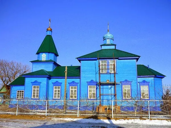 Накраще виглядає храм Георгія Побідоносця в селищі Капустин Яр/ Фото: photogoroda.com