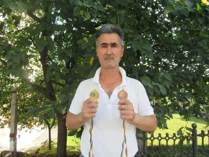 Вдома їб*сь: з’явився скандальний запис розмови тренера з Волині і школярки