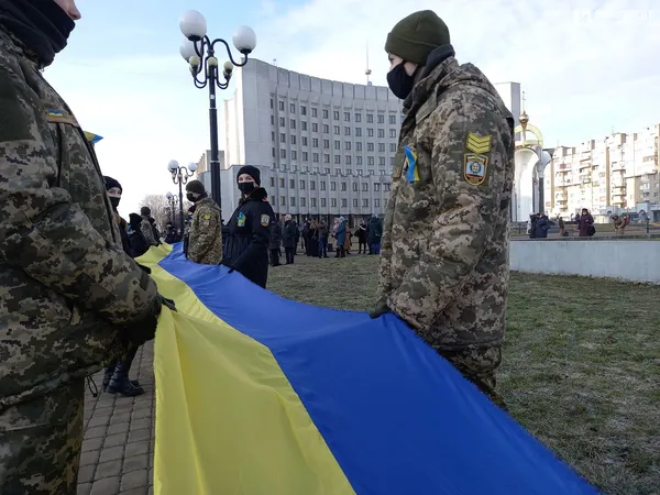 У Луцьку святкують День єднання українців (фото)