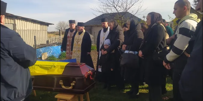 Вважався зиклим безвісти: на Волині попрощались з Героєм Андрієм Босюком (фото)