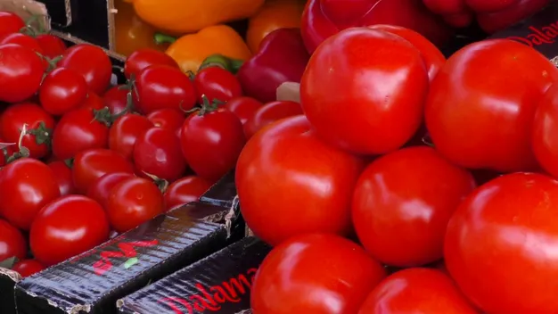 Скільки коштують овочі на ринках Волині і чи безпечні вони (відео)