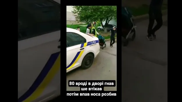 У Луцьку - ДТП: п'яний водій не впорався з керуванням і хотів втекти з місця події (фото,відео)