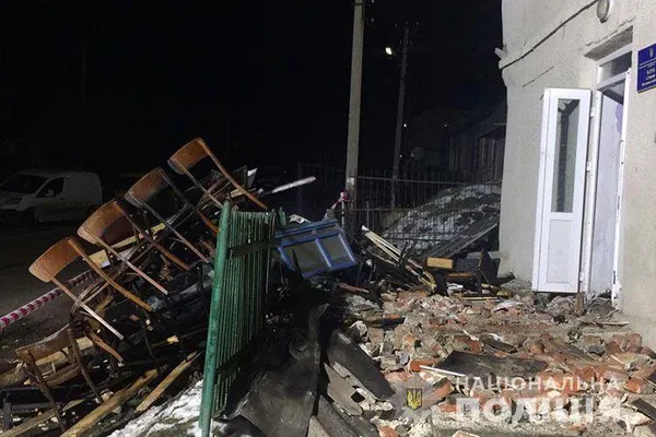 В Угринові стався вибух у сільському клубі: постраждали 8 дітей (фото)