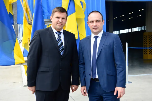 ...заступник голови Волинської ОДА Сергій Кошарук із Романом Романюком...