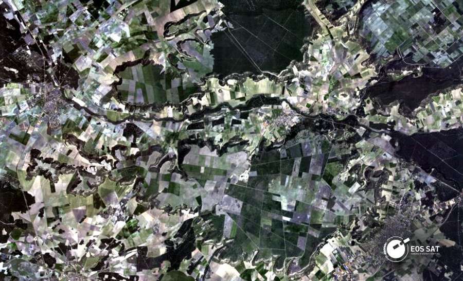 Український спутник EOS SAT-1 передав на Землю перші знімки
