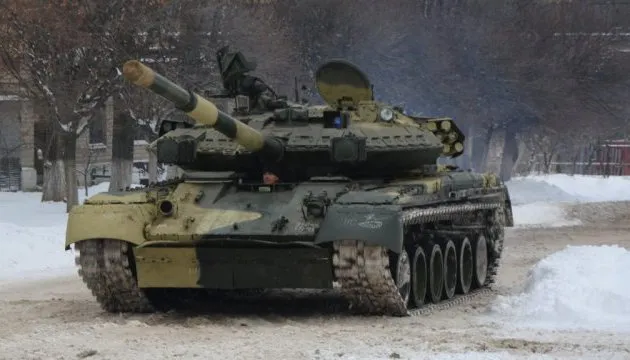 Танкісти волинської бригади провели бойові стрільби з Т-64
