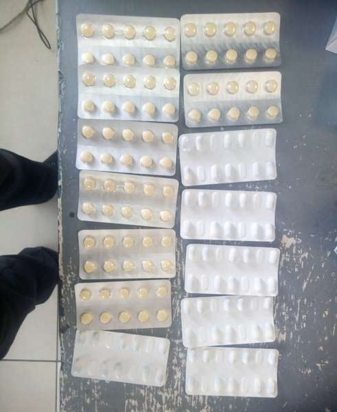 Через «Ягодин» намагалися провезти наркотичні таблетки у посилці (фото, відео)