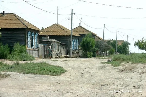 Вулиця в Капустиному Яру/ Фото: photogoroda.com