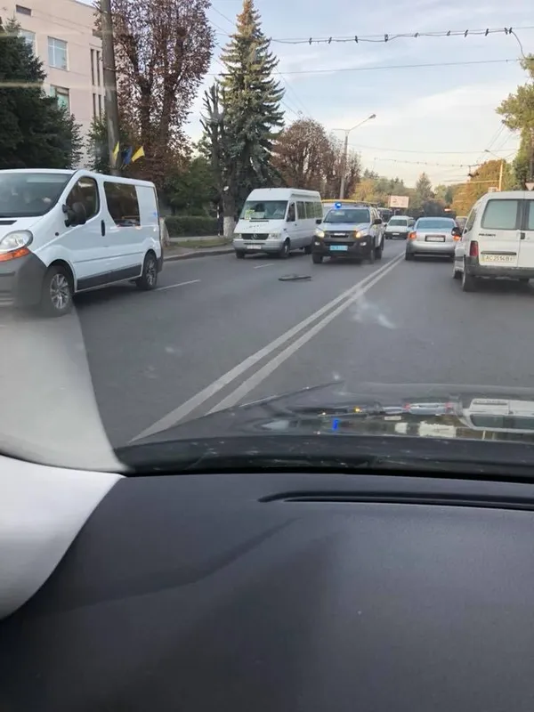 У Луцьку біля «Авангарду» збили велосипедиста (фото) 
