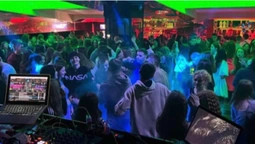 Скандал у луцькому клубі Versailles: студентська вечірка обурила користувачів мережі (фото, відео)
