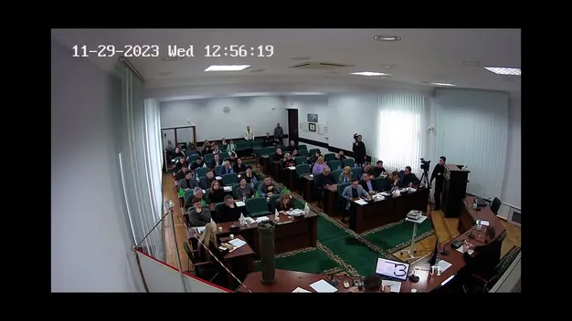 Викликає на дуель: у Луцькраді – конфлікт між депутатом та військовим (відео)