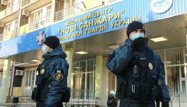 МОЗ заборонило передавати їжу евакуйованим у Нові Санжари