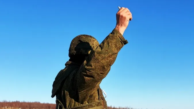 В Росії військовий підірвав гранату на складі боєприпасів, є загиблі (відео)