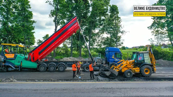 Трасу Луцьк-Рівне розширятимуть до 16 метрів