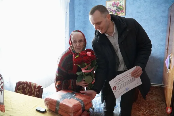 Розбудовувала Донбас: жительці волинської громади «стукнуло» 90 років