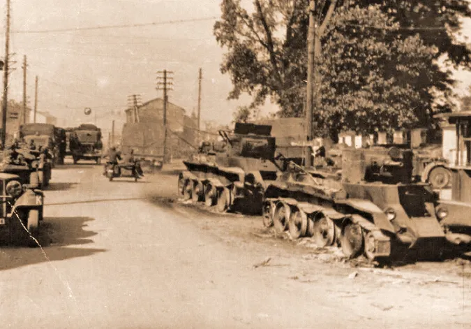 Люди, танки і руїна: яким був Луцьк у роки Другої світової