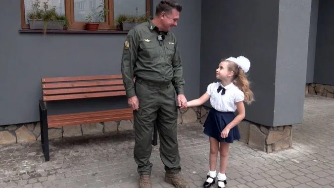 «Я вижив, щоб повести доньку до 1 класу»: історія захисника «Азовсталі» з Луцька Сергія Шевчука