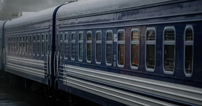 Через атаку дронів по всій Україні масово затримуються потяги