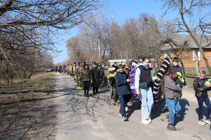 У громаді на Волині провели в останню дорогу Героя Василя Іванова (фото)