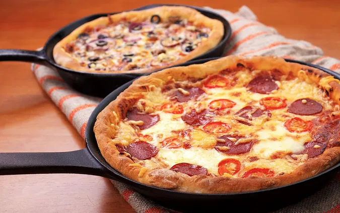 Піца-п'ятихвилинка: рецепт, який виручить, коли хочеться легко і швидко